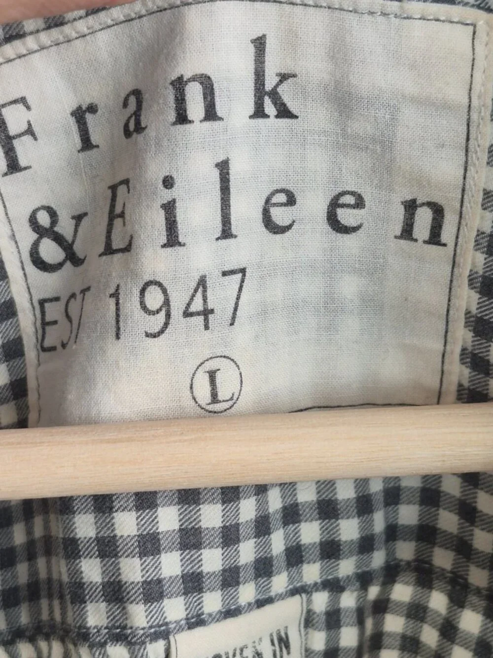 Frank & Eileen Barry Shirt Women’s L Gray White Gingham 100% Cotton Made USA